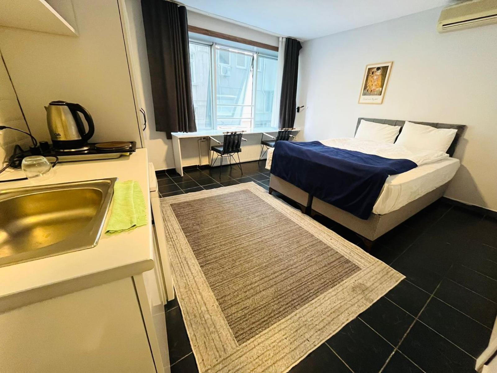 In A Digital Nomad House 106 Apartament